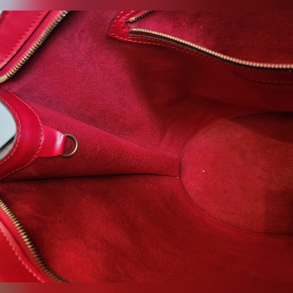 Louis Vuitton Red EPI St Jacques GM - Picture 11 of 16